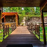 Kontakt Wellness Szálloda Tátralomnic