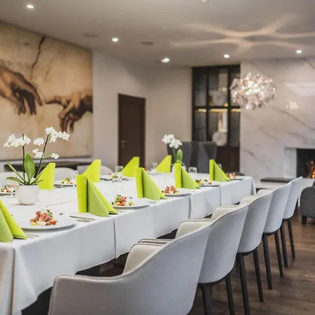 康塔特养生酒店