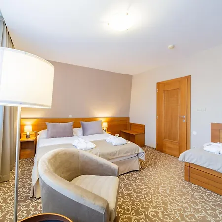 酒店 康塔特养生酒店 4*