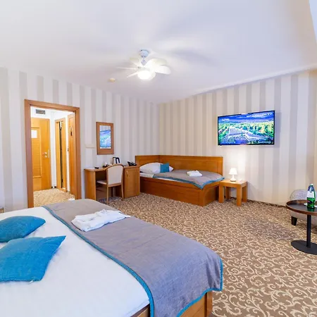 Kontakt Wellness 4*