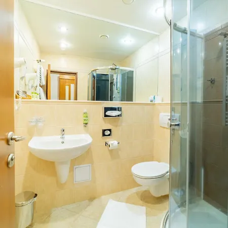 Kontakt Wellness 4* Tatranska Lomnica