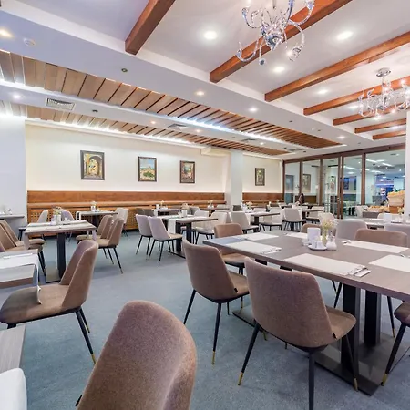 康塔特养生酒店 4*