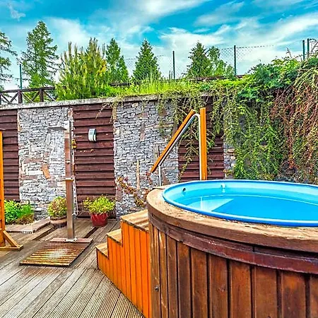 Kontakt Wellness Hotel 4*