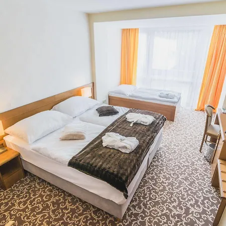 康塔特养生酒店 酒店